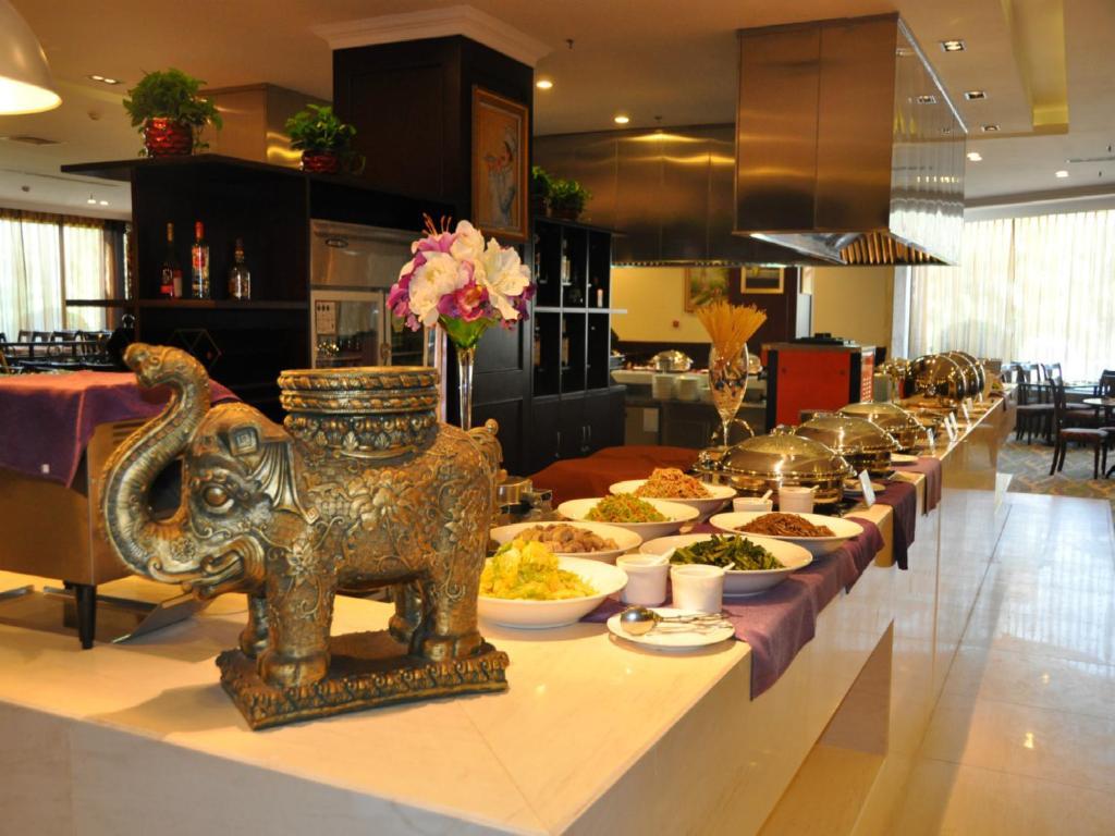 Beijing King Wing Hot Spring Hotel Bagian luar foto